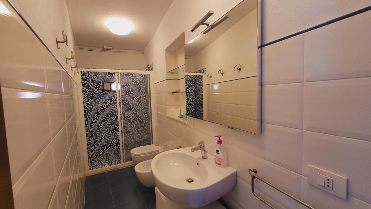 לריצ'י L'Arpara Casa Al Molo Dal Mare Al Castello מראה חיצוני תמונה